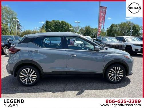 2024 Nissan Kicks SV