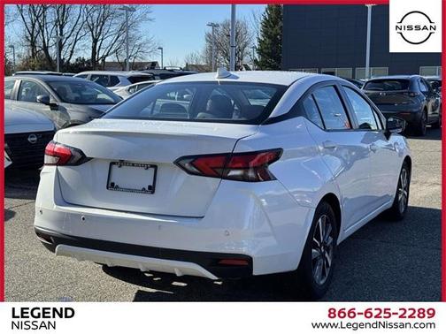 2022 Nissan Versa 1.6 SV