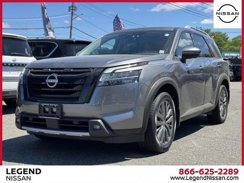 2022 Nissan Pathfinder SL