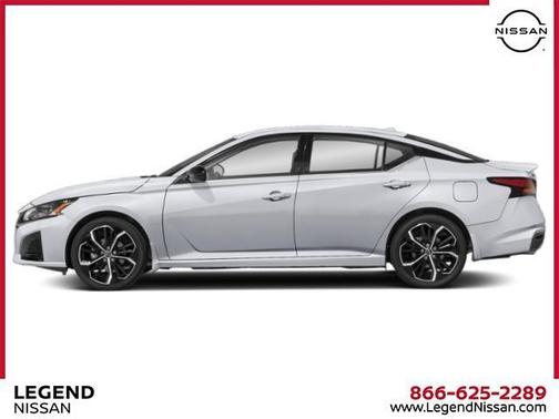 2025 Nissan Altima SR
