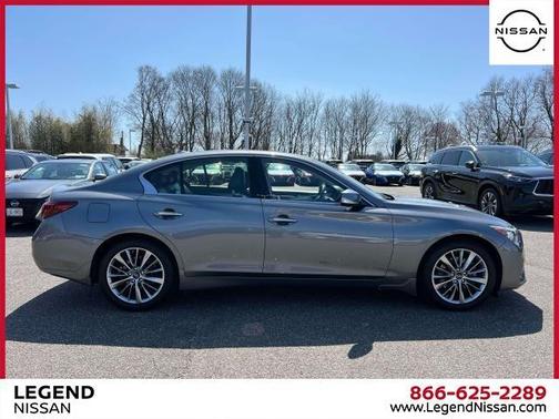 2022 INFINITI Q50 LUXE