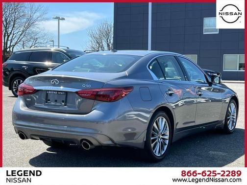 2022 INFINITI Q50 LUXE