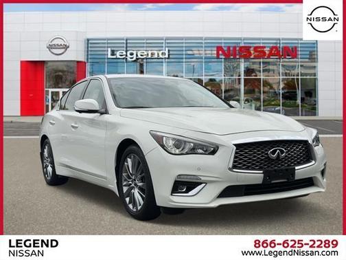 2022 INFINITI Q50 LUXE