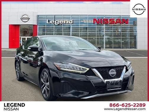 2023 Nissan Maxima SV