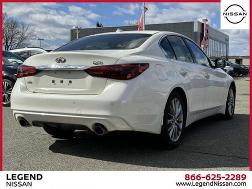 2023 INFINITI Q50 LUXE