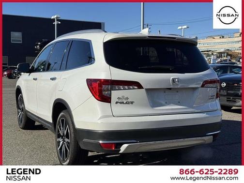 2022 Honda Pilot Touring 7-Passenger