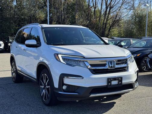 2022 Honda Pilot Touring 7-Passenger