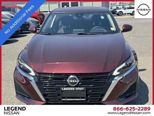 Garnet Pearl 2023 Nissan Altima 2.5 SV