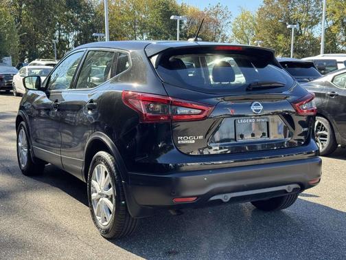 2022 Nissan Rogue Sport S