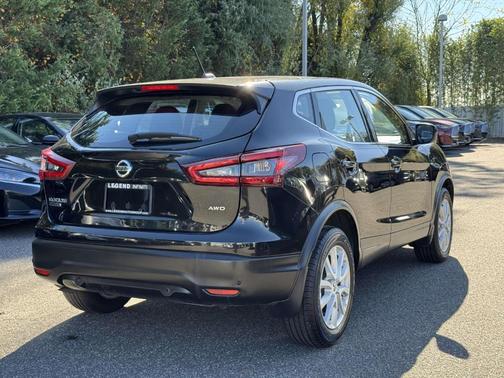 2022 Nissan Rogue Sport S