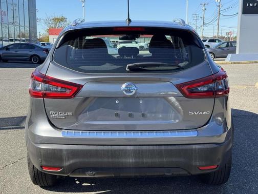 2022 Nissan Rogue Sport SV