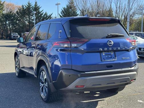 2022 Nissan Rogue SV