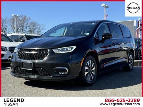 2022 Chrysler Pacifica Hybrid Touring L