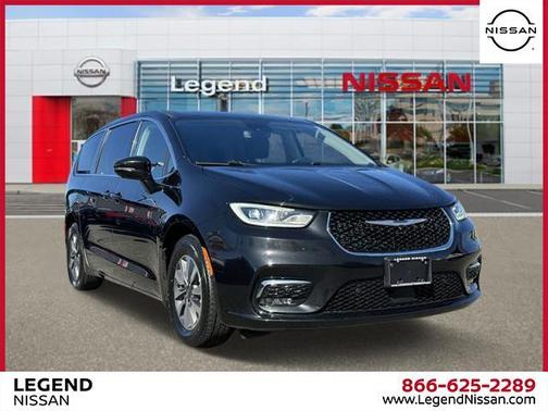 2022 Chrysler Pacifica Hybrid Touring L