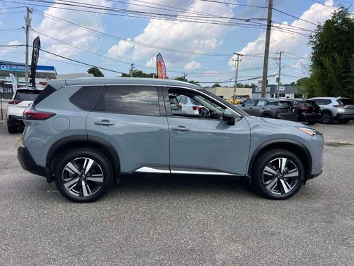 Boulder Gray Pearl 2023 Nissan Rogue SL