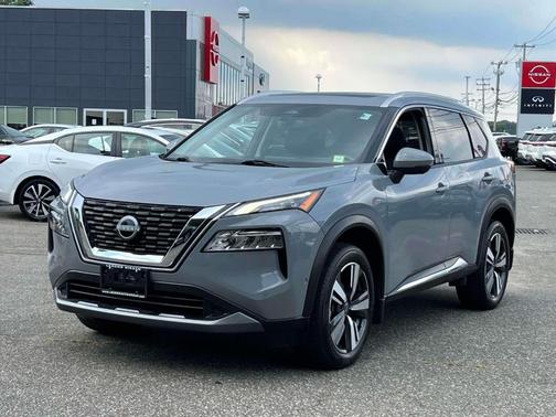 Boulder Gray Pearl 2023 Nissan Rogue SL