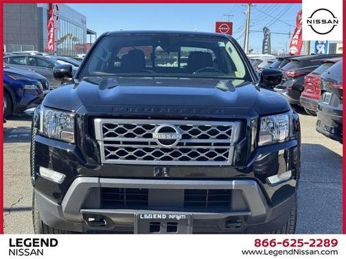 2023 Nissan Frontier SV