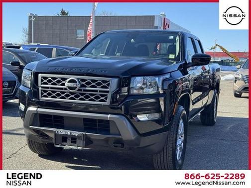 2023 Nissan Frontier SV