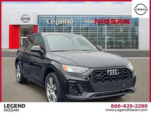 Mythos Black Metallic 2025 Audi Q5 45 S line quattro Premium