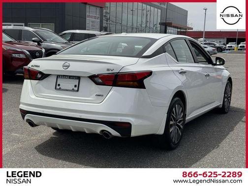 White 2024 Nissan Altima 2.5 SV
