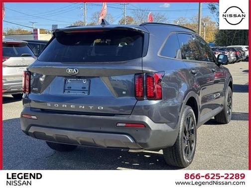 2021 Kia Sorento S