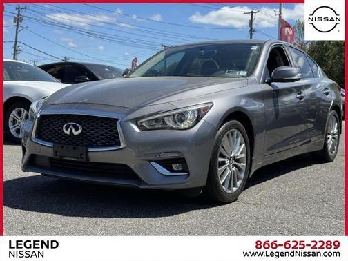 2022 INFINITI Q50 LUXE