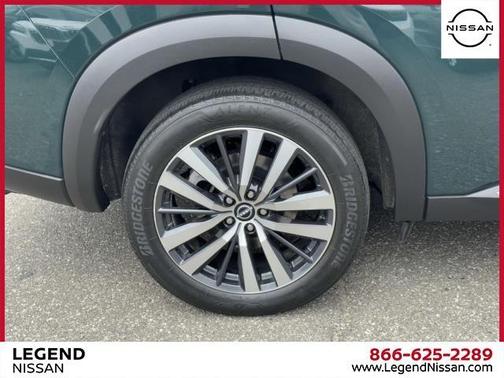 2022 Nissan Pathfinder Platinum