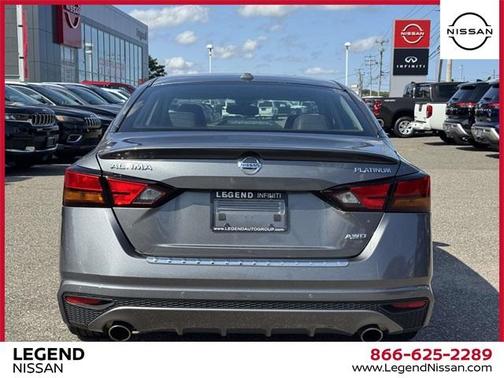 2022 Nissan Altima 2.5 Platinum