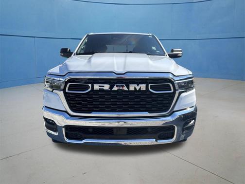 Bright White Clearcoat 2025 RAM 1500 Big Horn/Lone Star