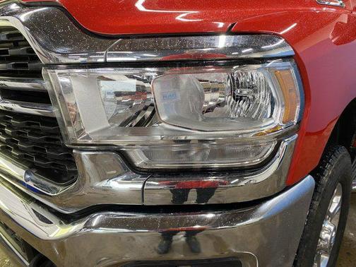 2022 RAM 2500 Big Horn Crew Cab 4x4 6'4' Box