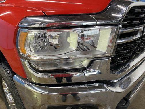 2022 RAM 2500 Big Horn Crew Cab 4x4 6'4' Box