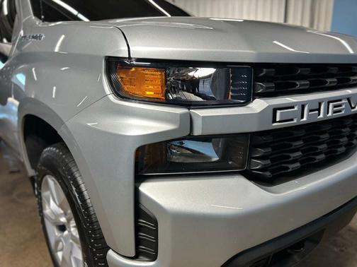 Silver Ice Metallic 2020 Chevrolet Silverado 1500 Custom