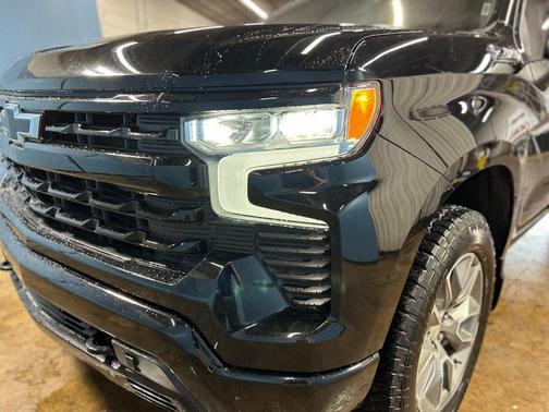Black 2022 Chevrolet Silverado 1500 RST