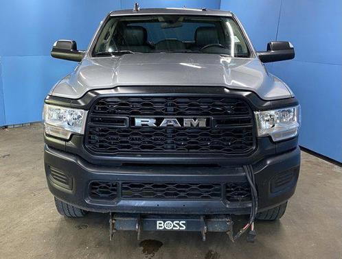 2020 RAM 2500 Tradesman Crew Cab 4X4 6'4' Box