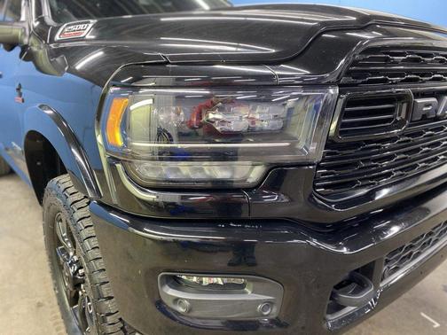 2020 RAM 2500 Limited Mega Cab 4X4 6'4' Box