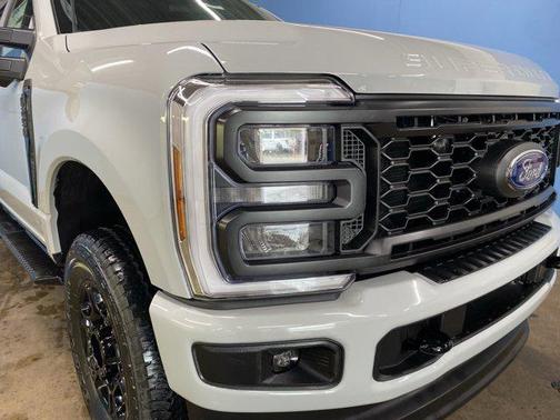 2025 Ford F-250 XL