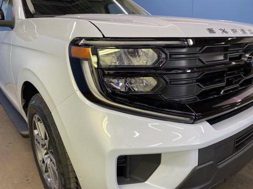 2025 Ford Expedition Max Active 4x4