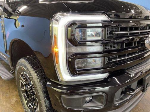 2025 Ford F-350 Platinum