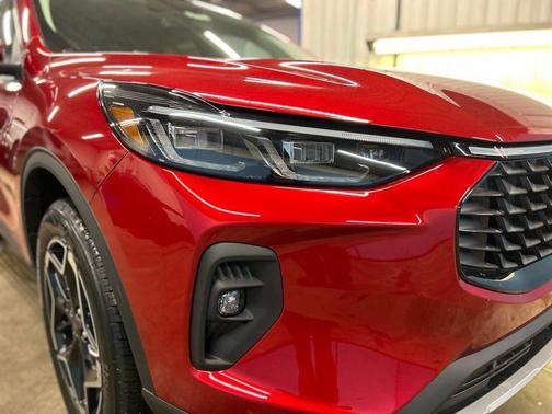 2026 Ford Escape Platinum