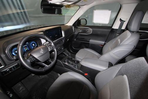 AZURE GRAY METALLIC TRI-COAT 2025 Ford Bronco Sport Badlands