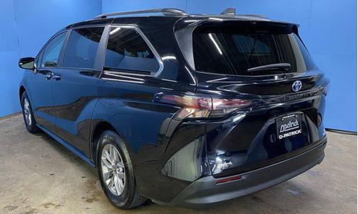 2023 Toyota Sienna XLE