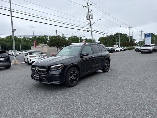 Cosmos Black Metallic 2025 Mercedes-Benz GLB 250 4MATIC