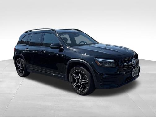 Night Black 2024 Mercedes-Benz GLB 250