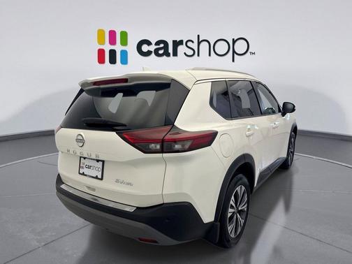 Pearl White Tricoat 2023 Nissan Rogue SV