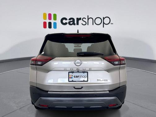 Champagne Silver Metallic/Super Black 2023 Nissan Rogue SL