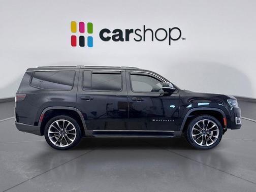 Diamond Black Crystal Pearlcoat 2022 Jeep Wagoneer Series II 4x4