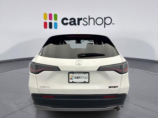 Platinum White 2025 Honda HR-V AWD Sport