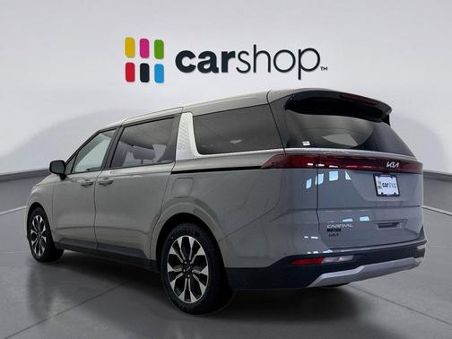 2024 Kia Carnival EX