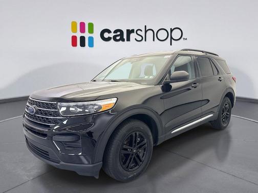 AGATE BLACK METALLIC 2024 Ford Explorer XLT