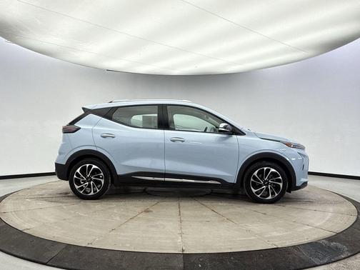 2022 Chevrolet Bolt EUV FWD Premier